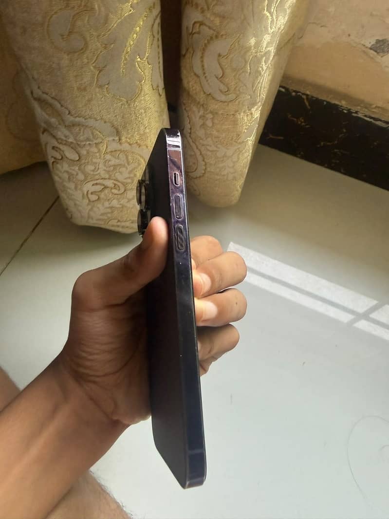 Apple iPhone 14 Pro Max 7