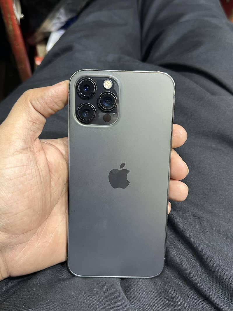 Apple iPhone 12 Pro Max 1