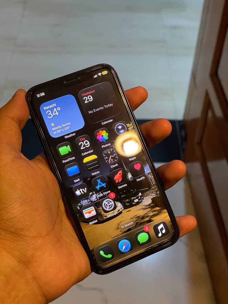 Apple iPhone 11 Pro 1