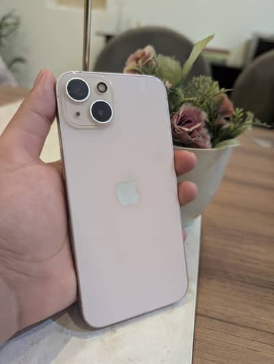 Apple iPhone 13