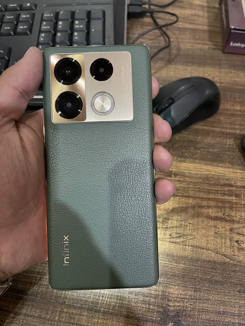 Infinix Note 40 Pro 0