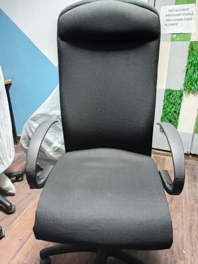 Master Offisys Executive Office Chair