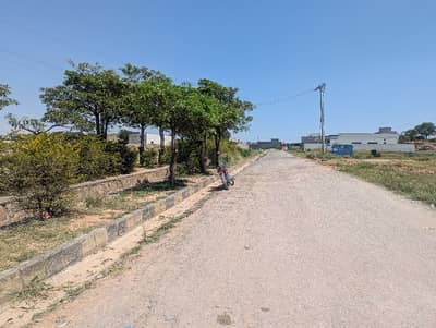 Roshan Pakistan 5 Marla Level Plot for Sale in E-16 Roshan Pakistan Islamabad | Near Main Road | Underground Electricity & Sewerage