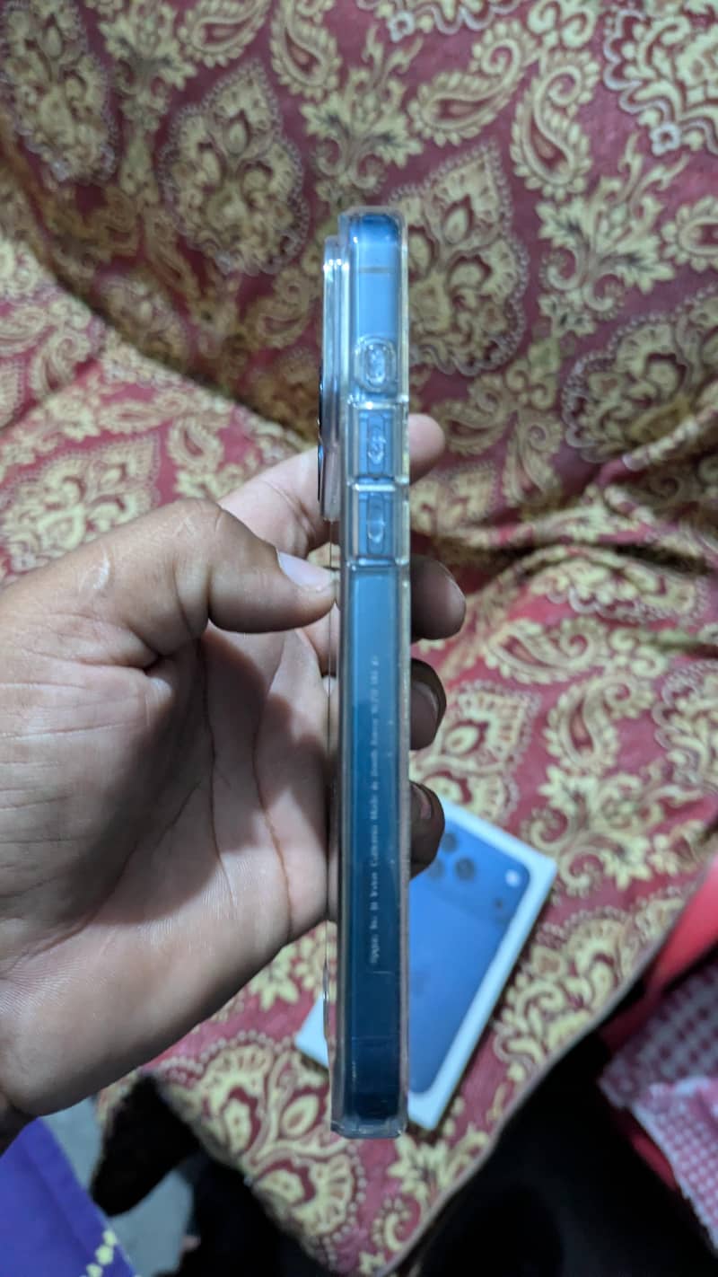 Apple iPhone 17 Pro Max 1