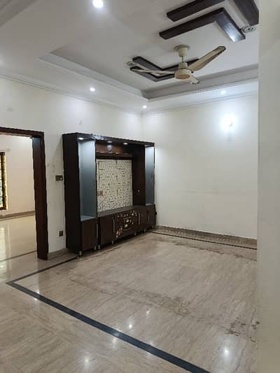 10 Marla House for Rent in Central Park Lahore A Block
