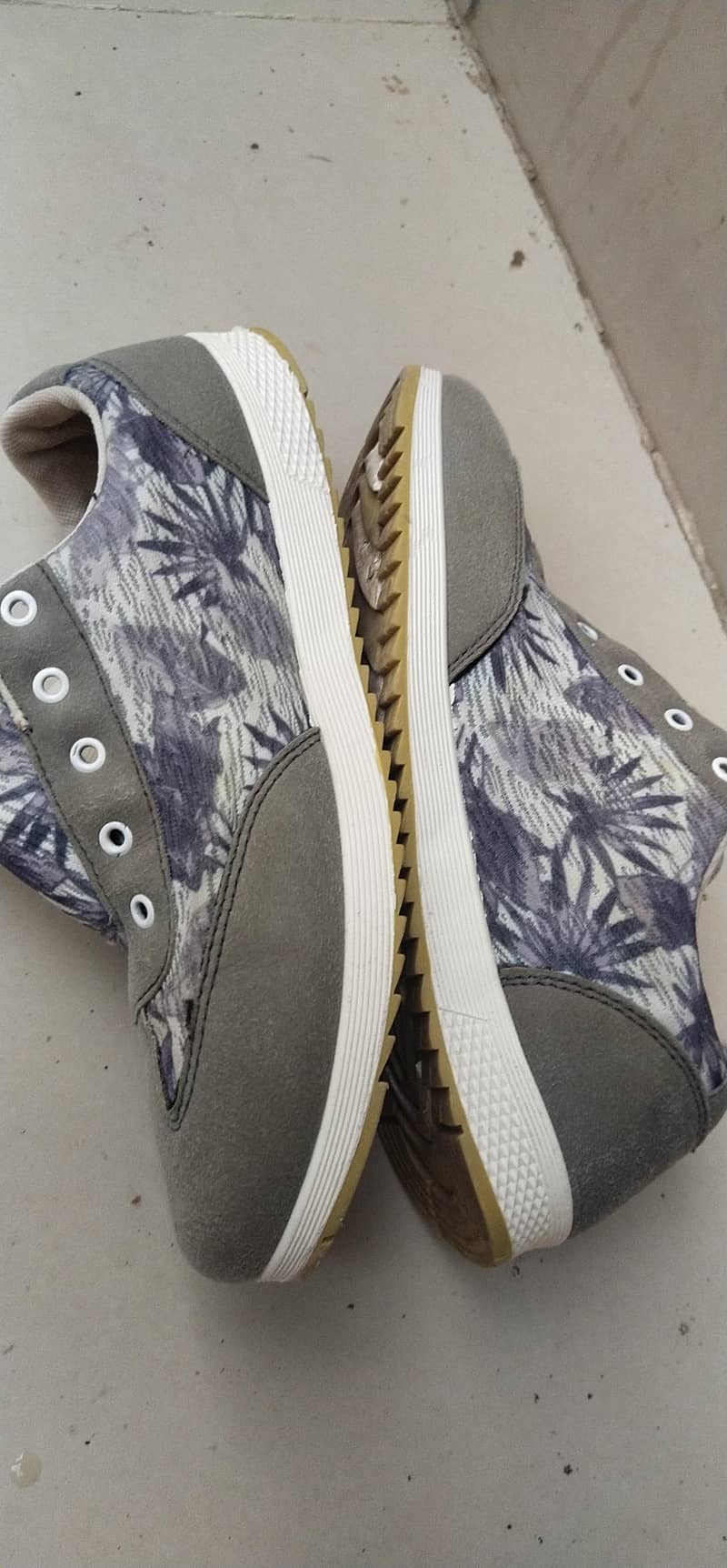NDURE shose 2