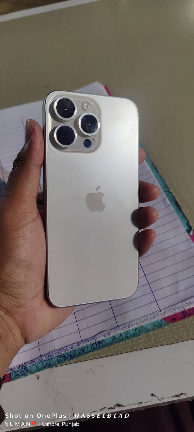 Apple iPhone 15 Pro Max 0