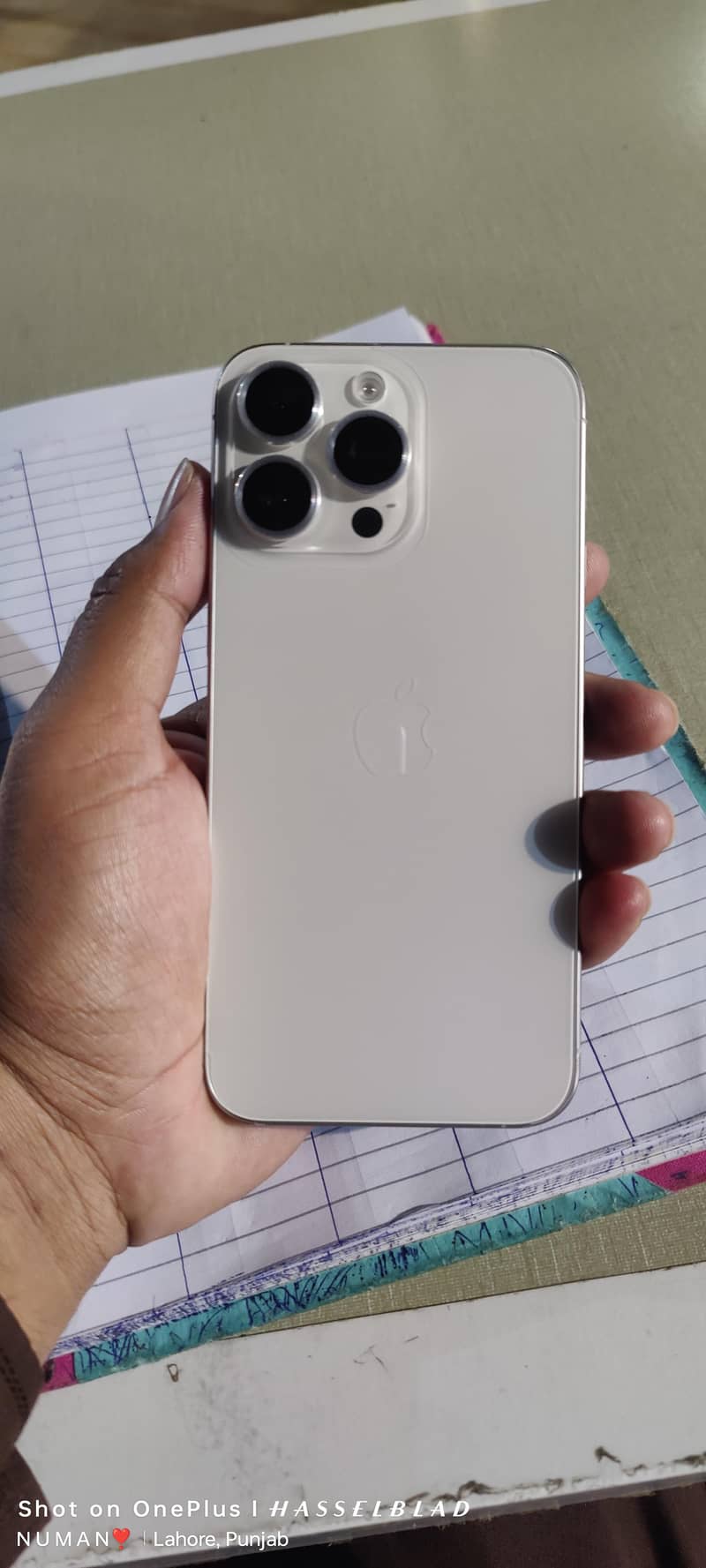 Apple iPhone 15 Pro Max 1