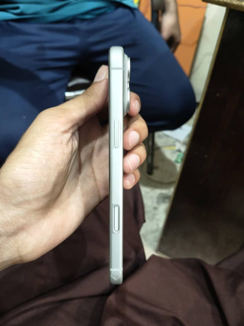 Apple iPhone 17 Pro Max 5