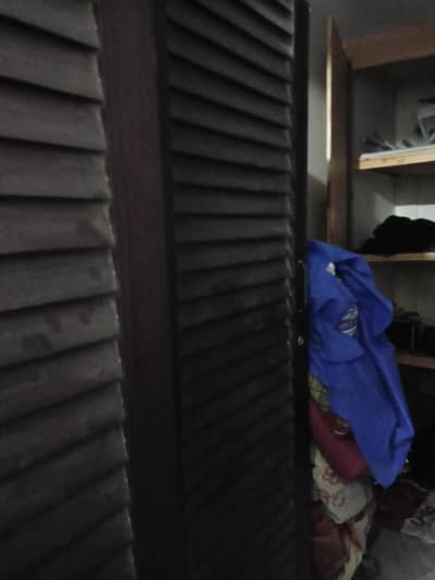 3 door wardrobe