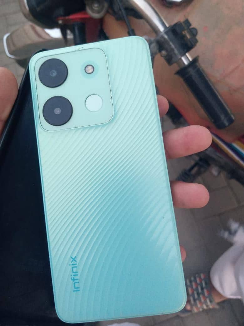 Infinix Smart 7 1