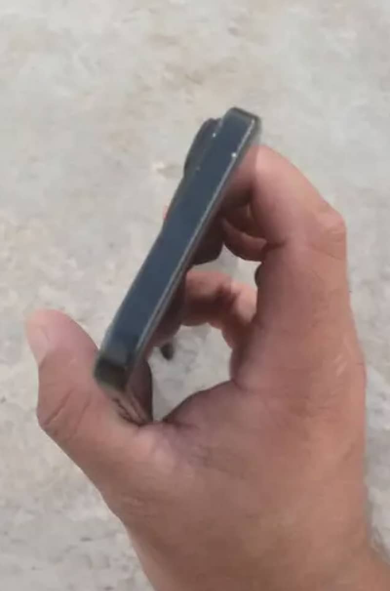 Apple iPhone 15 0