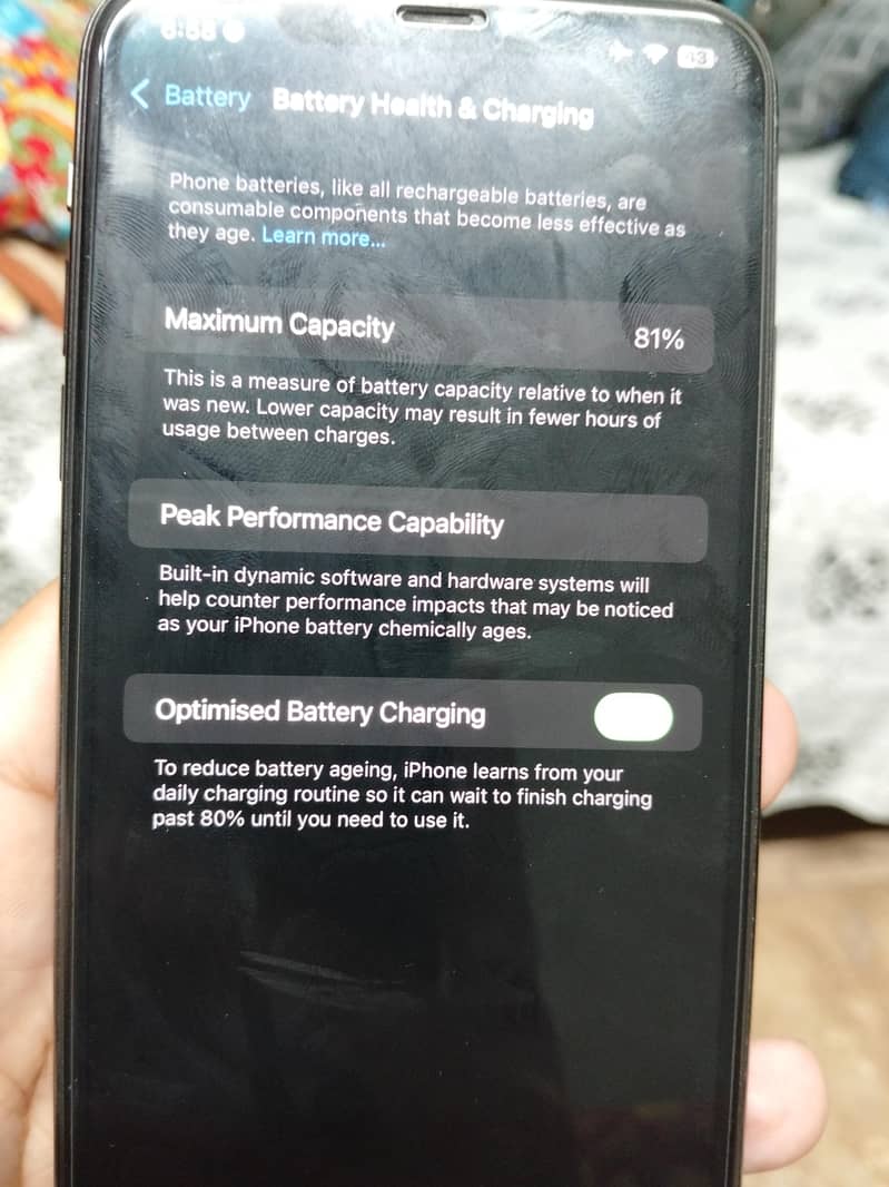 Apple iPhone 11 Pro Max 4
