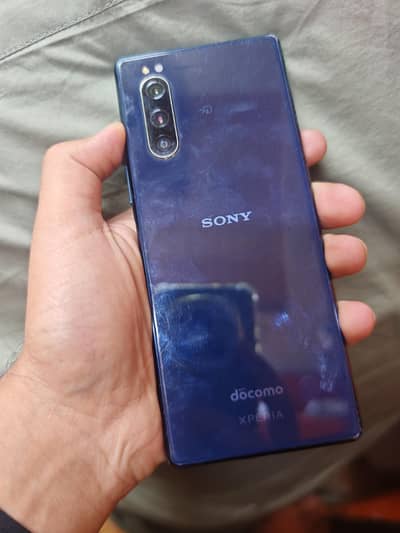 Sony Xperia 5 Non pta Only Cell phone available in Good condition