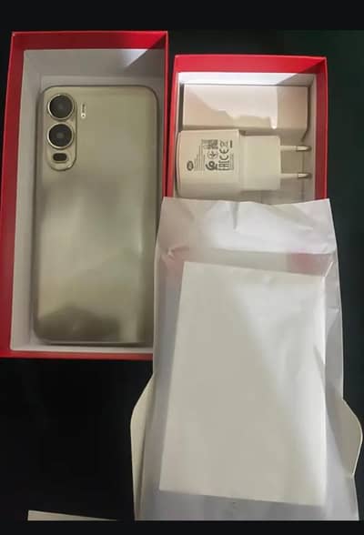 itel city 200 10/10 condition