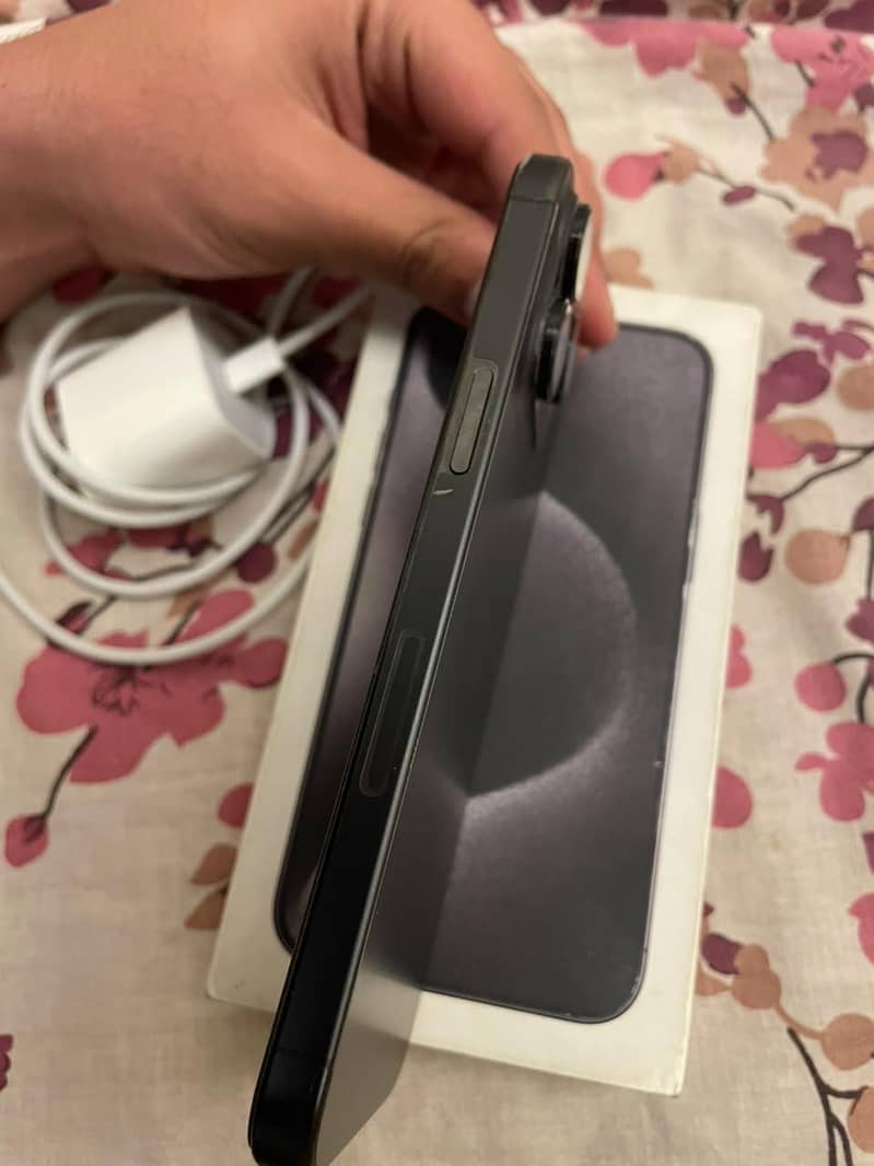 Apple iPhone 15 Pro Max 8