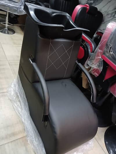 ​Professional Parlor Furniture | Facial Bed, Shampoo Unit & Salon