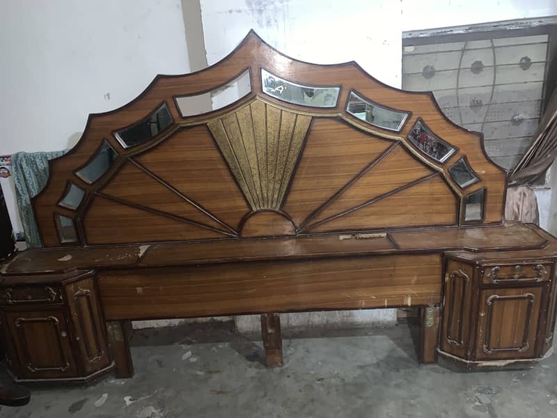 Bed set’ daresing table 0