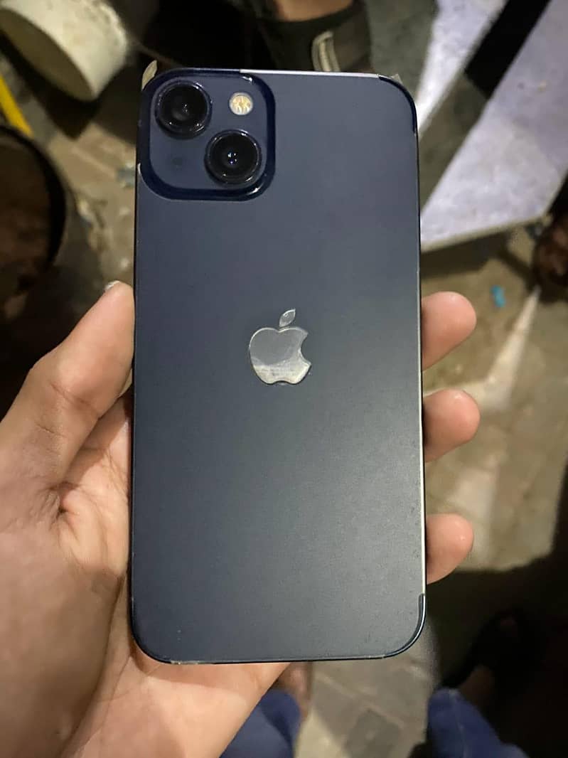 Apple iPhone 13 3