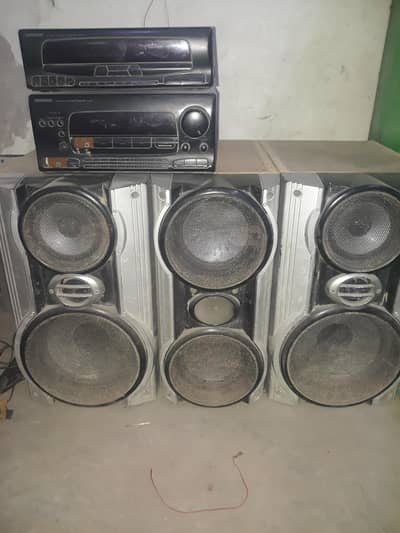 Panasonic ke 3 deba he or kenwood ka amplifier he on he ok he