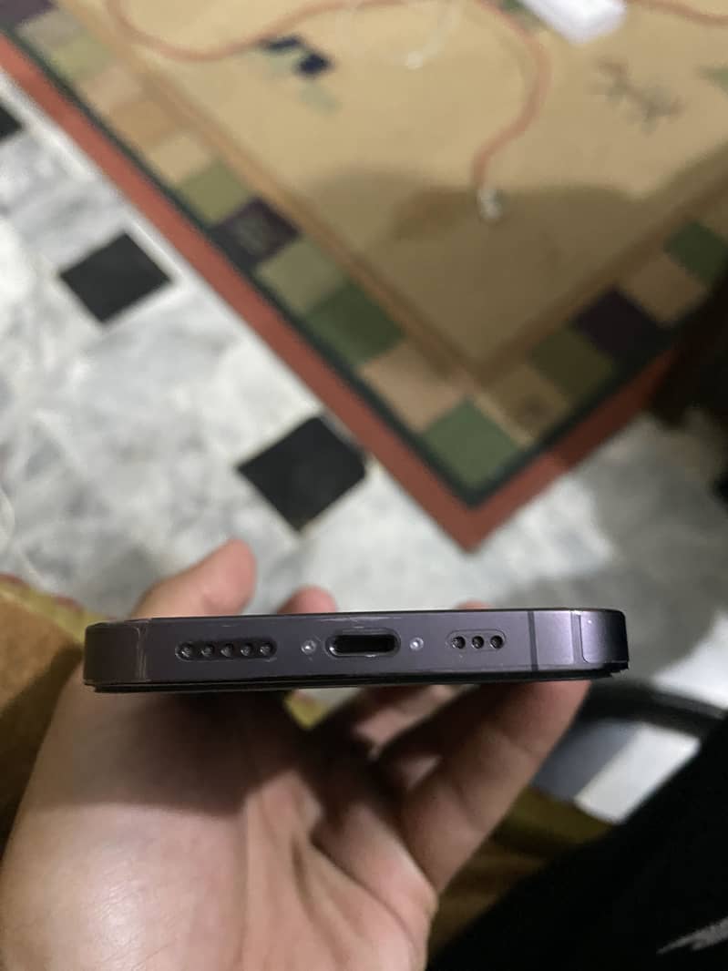 Apple iPhone 14 Pro 1
