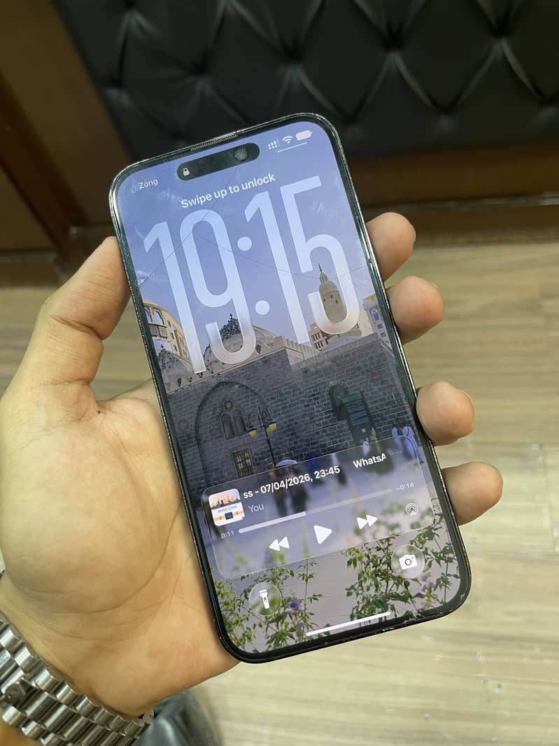 Iphone 14 pro max 1
