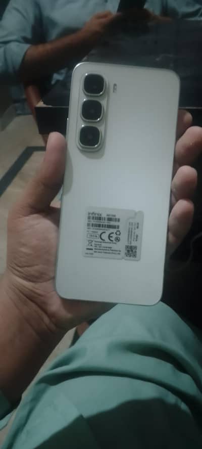 Infinix Hot 60i