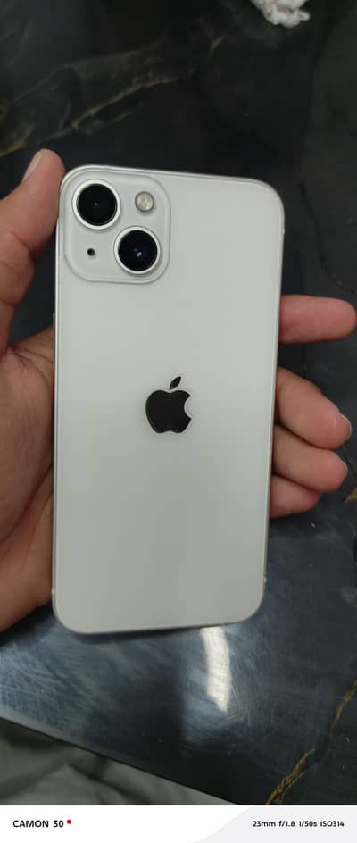 Apple iPhone 13