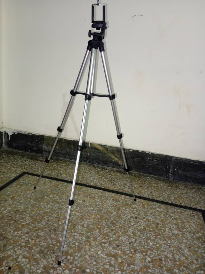 Mobile Stand 1