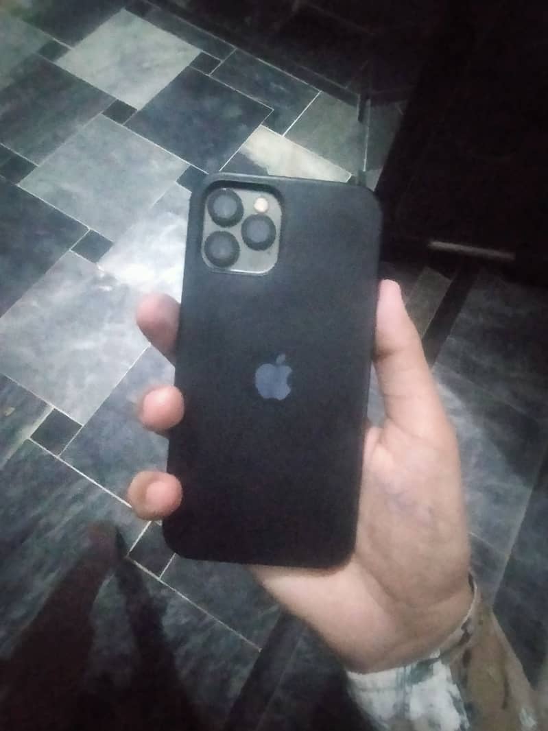 Apple iPhone 12 Pro 0