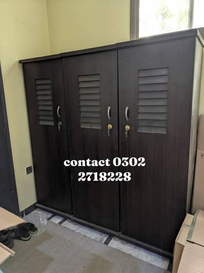 almaari (almirah for sale) 3 door