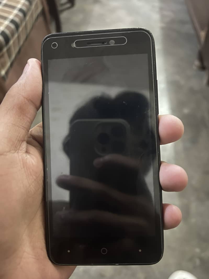 Itel A25 0