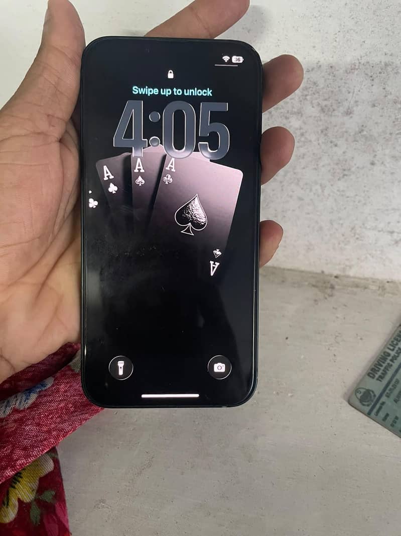 Apple iPhone 14 4