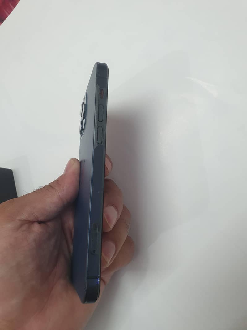 Apple iPhone 12 Pro 1