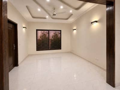 10 Marla Hot Location Plot For Sale Dha Z6
