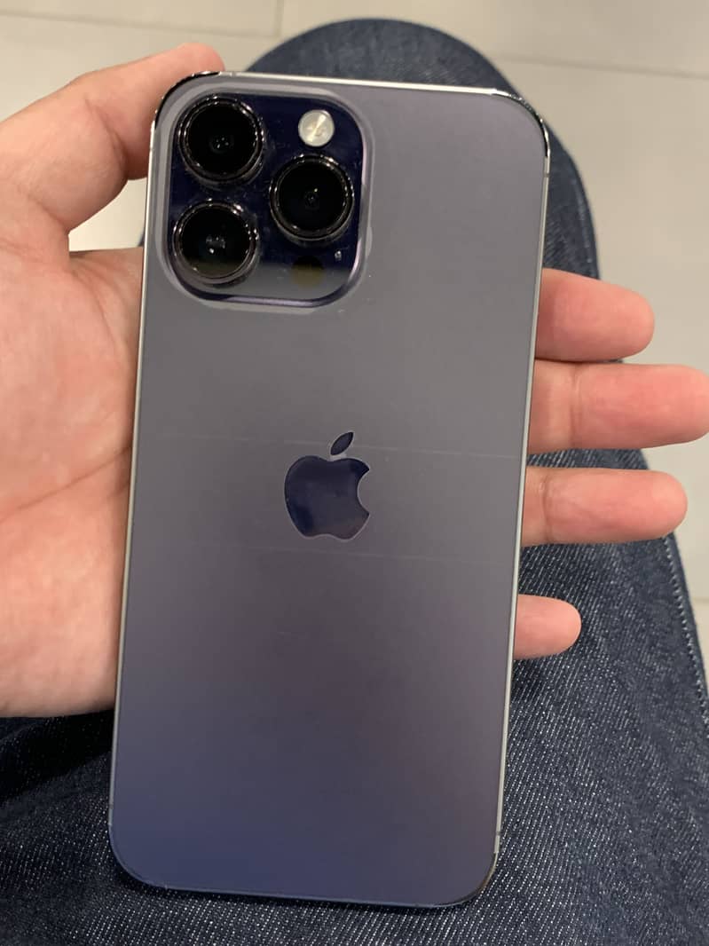 Apple iPhone 14 Pro Max 0