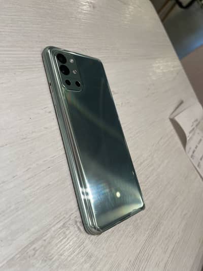 One Plus 9R