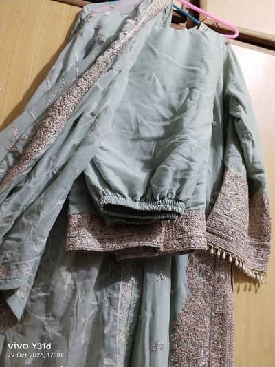 4 pice dress in gray color