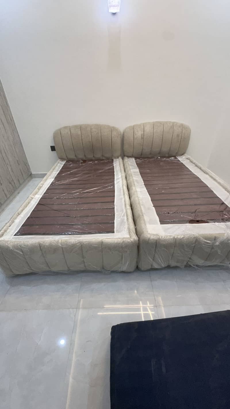 2 Single beds 2