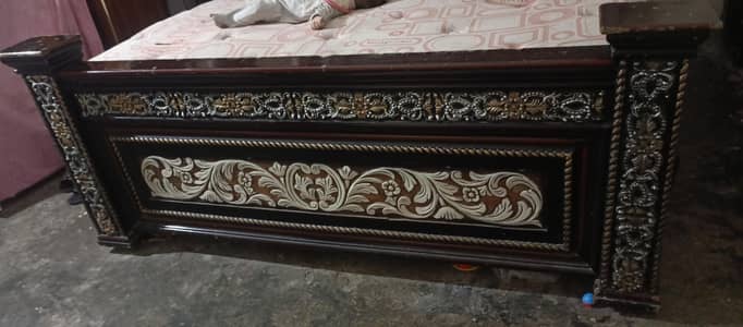 king size bed 2 side tables 1 dressing set