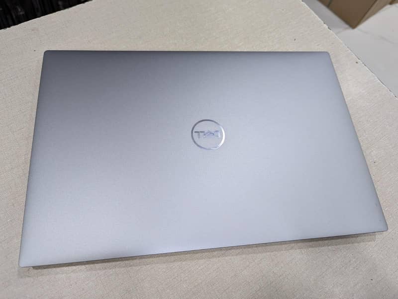 DELL PRECISION 5560 0