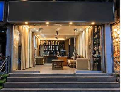 Prime Commercial Shops Available for Rent!