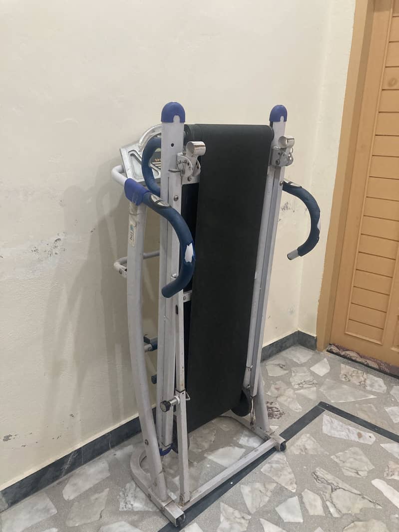 Multi-Function Manual Treadmill (Foldable) 6