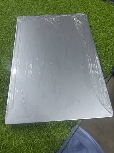 Lenovo ThinkPad Core i5 7th Gen | 4GB RAM | 128GB M. 2 SSD | 14 Inch