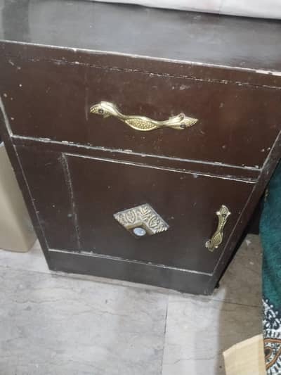 sofa bhi hai