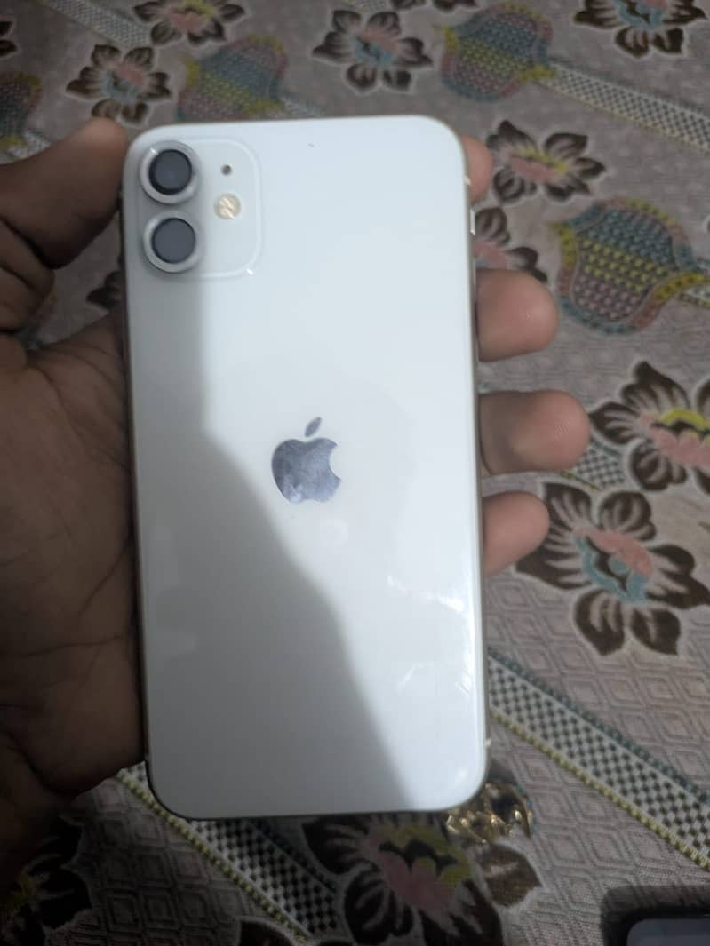 Apple iPhone 11 0