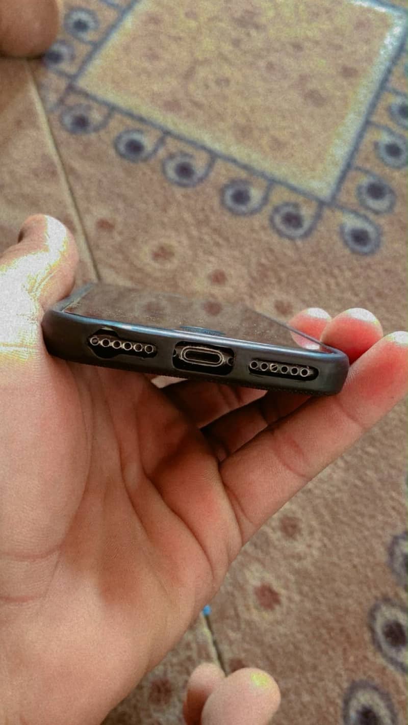 Apple iPhone 7 1
