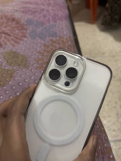 Apple iPhone 15 Pro Max 98% battery health and 760 cycles count