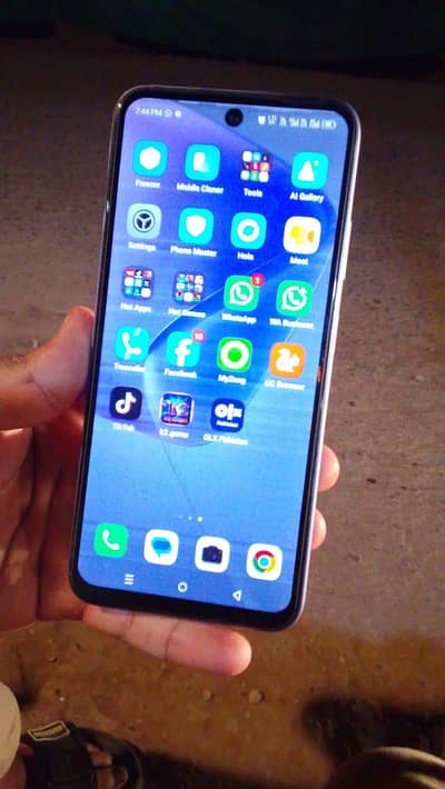 Infinix Hot 50i