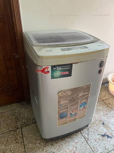 Dawlance 12kg Automatic Washing machine for sale.